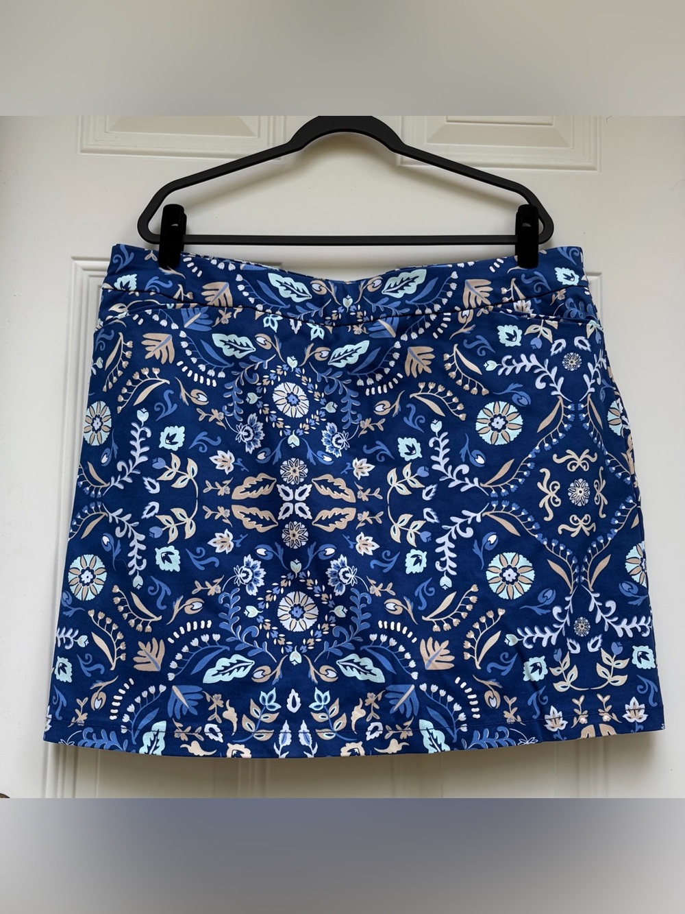 Croft & Barrow Blue Floral-Print Stretch Skort